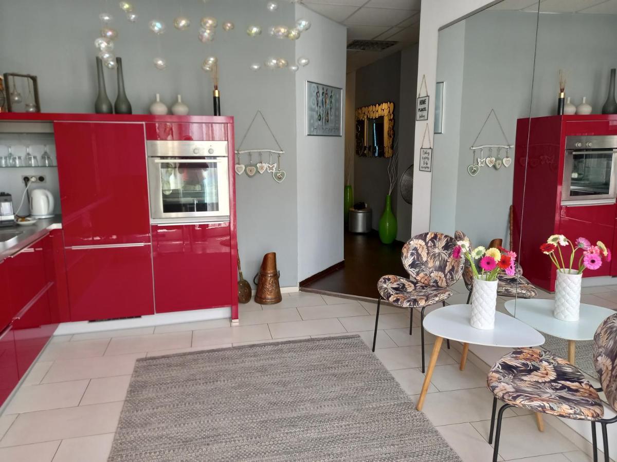 Charming Design Apartment In The Heart Of เลเดน ภายนอก รูปภาพ