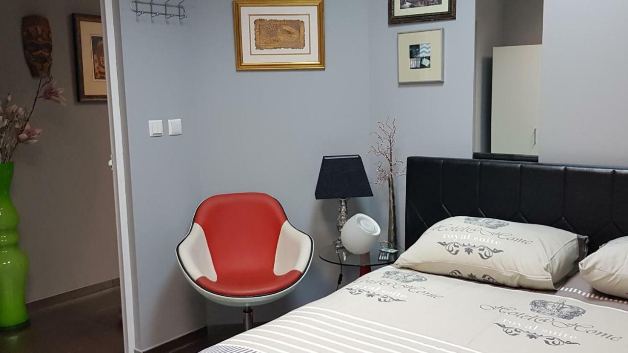 Charming Design Apartment In The Heart Of เลเดน ภายนอก รูปภาพ